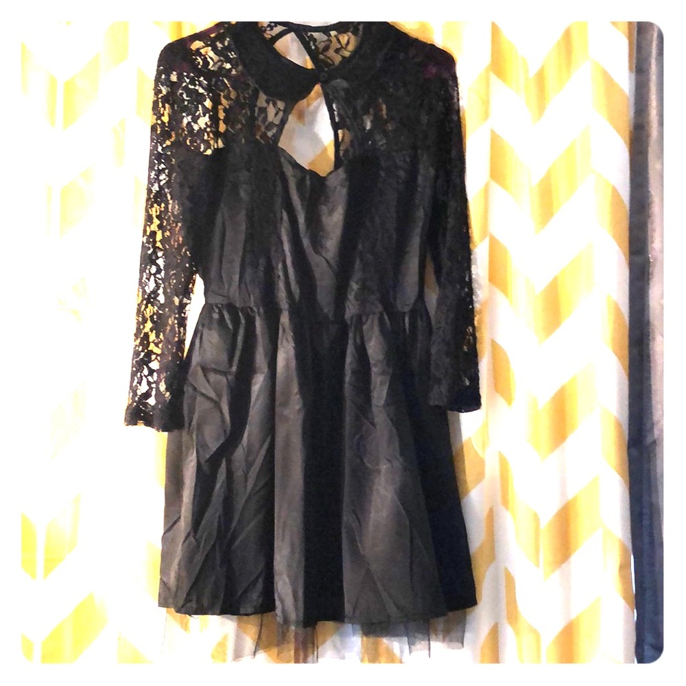 Black lace dress